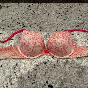 Victoria’s Secret very sexy 34B